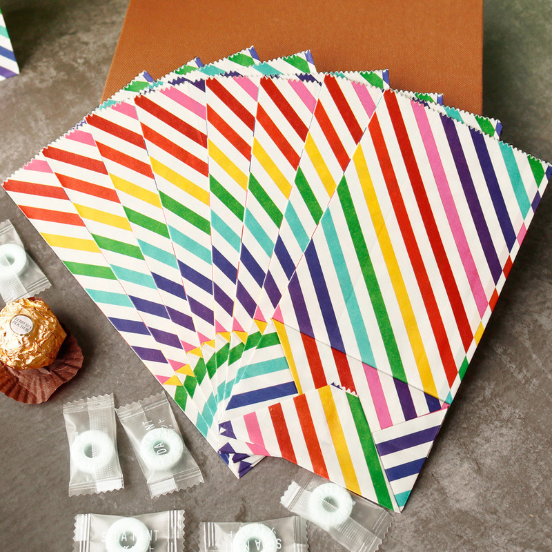 Small Paper Bags Rainbow Print - đánh giá và giá Wedding Event Supply