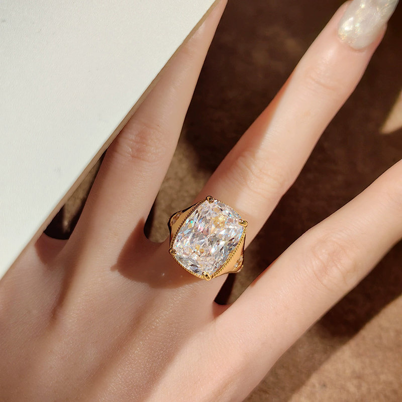 Premium Star Ring 10 Carat Zir - đánh giá và giá Wedding Superstar